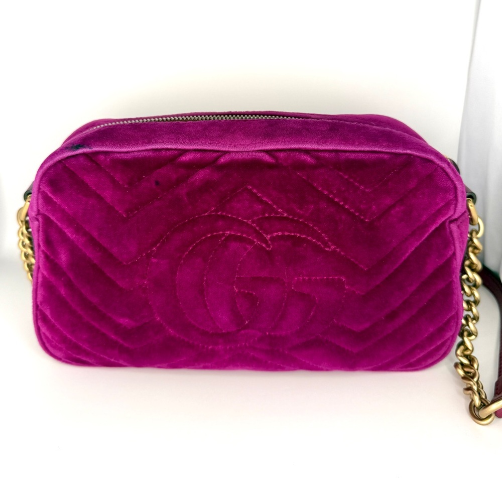 Gucci GG Velvet Marmont Camera Bag, Fuchsia - Picture 2 of 11